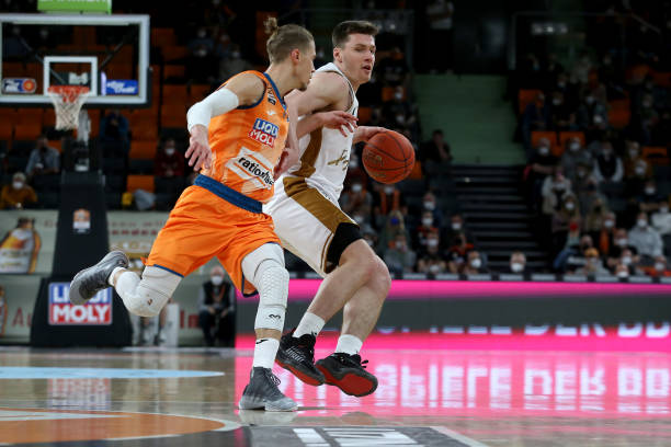 中稳定发挥 中稳定发挥